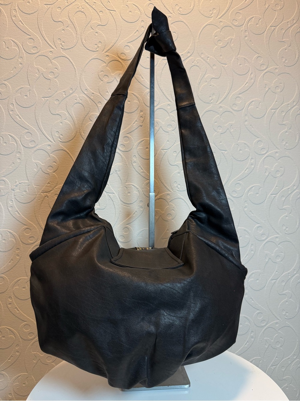 Vintage Women's Hobo Shoulder Bag - Picture 2 of 12